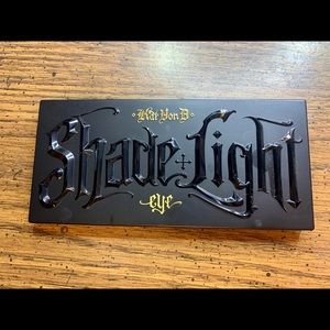 Kat Von D Shade and light eyeshadow palette